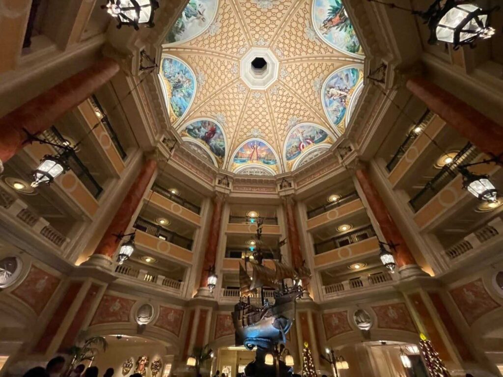 lobby in miracosta