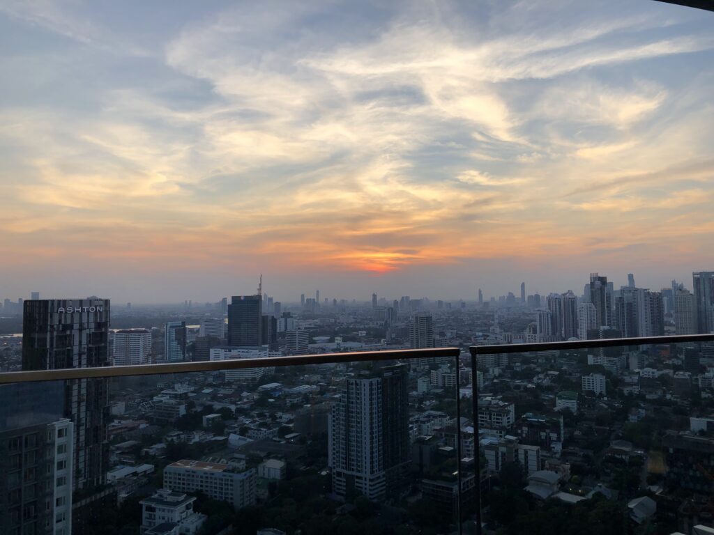 Octave Rooftop Lounge&Bar2