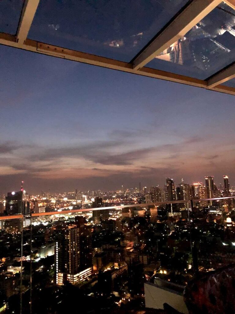 Octave Rooftop Lounge&Bar4