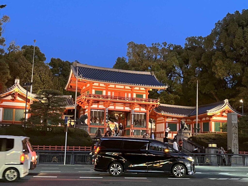 Yasaka shrine