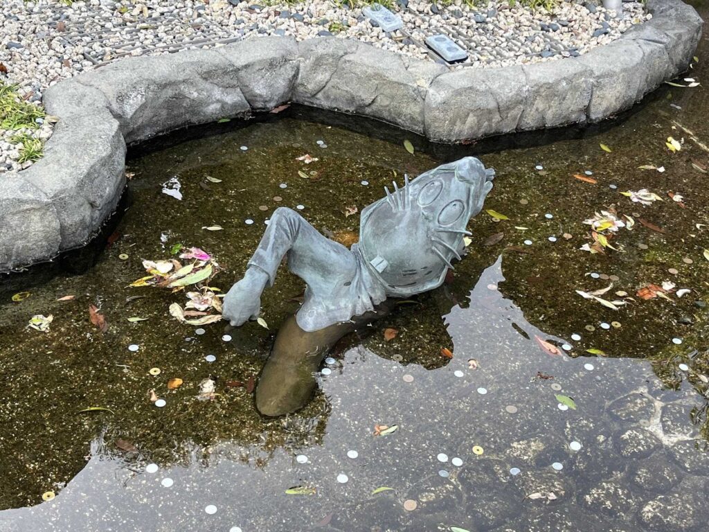 妖怪ブロンズ像1