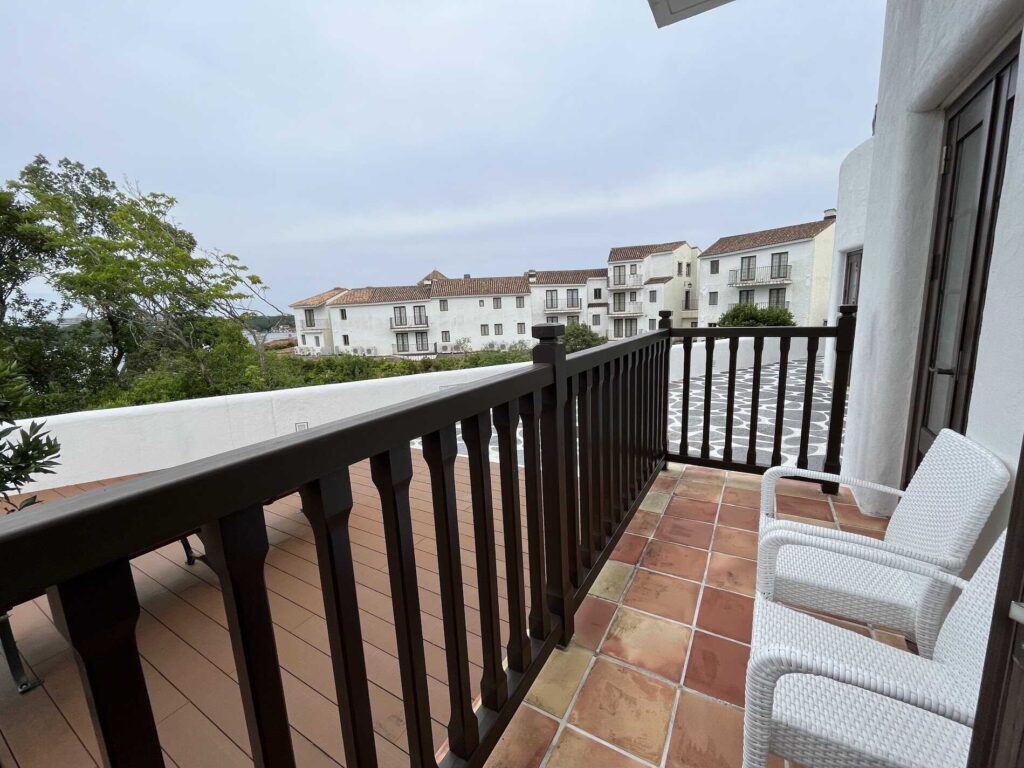 balcony&view