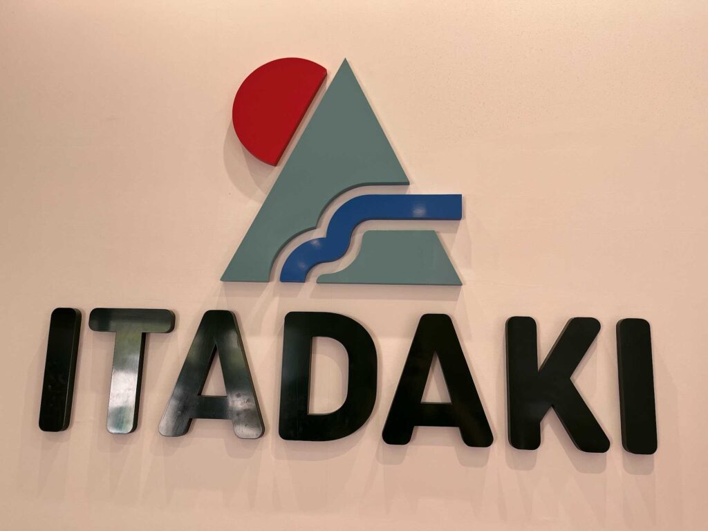 itadakiロゴ