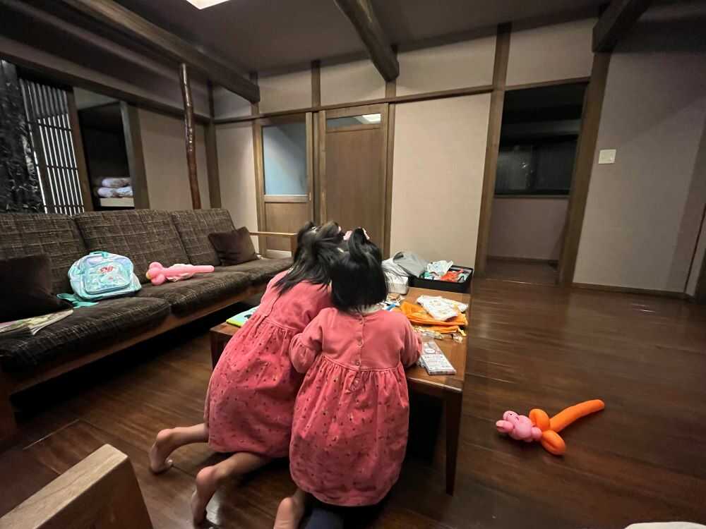 部屋遊び