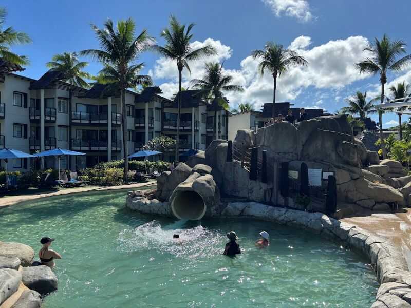 CHILDREN POOL1